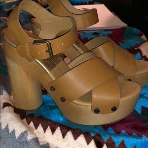 dolce vita clog heels